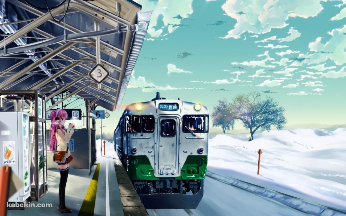 停車中の電車と駅のホームに立つ巡音ルカ / ボーカロイドの壁紙(1152px x 720px) 高画質 PC・デスクトップ用
