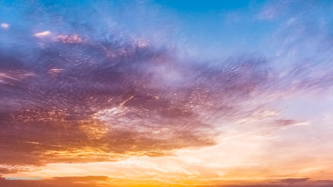 暮れゆく空 / 夕暮れ / 綺麗の壁紙(1391px x 783px) 高画質 PC・デスクトップ用