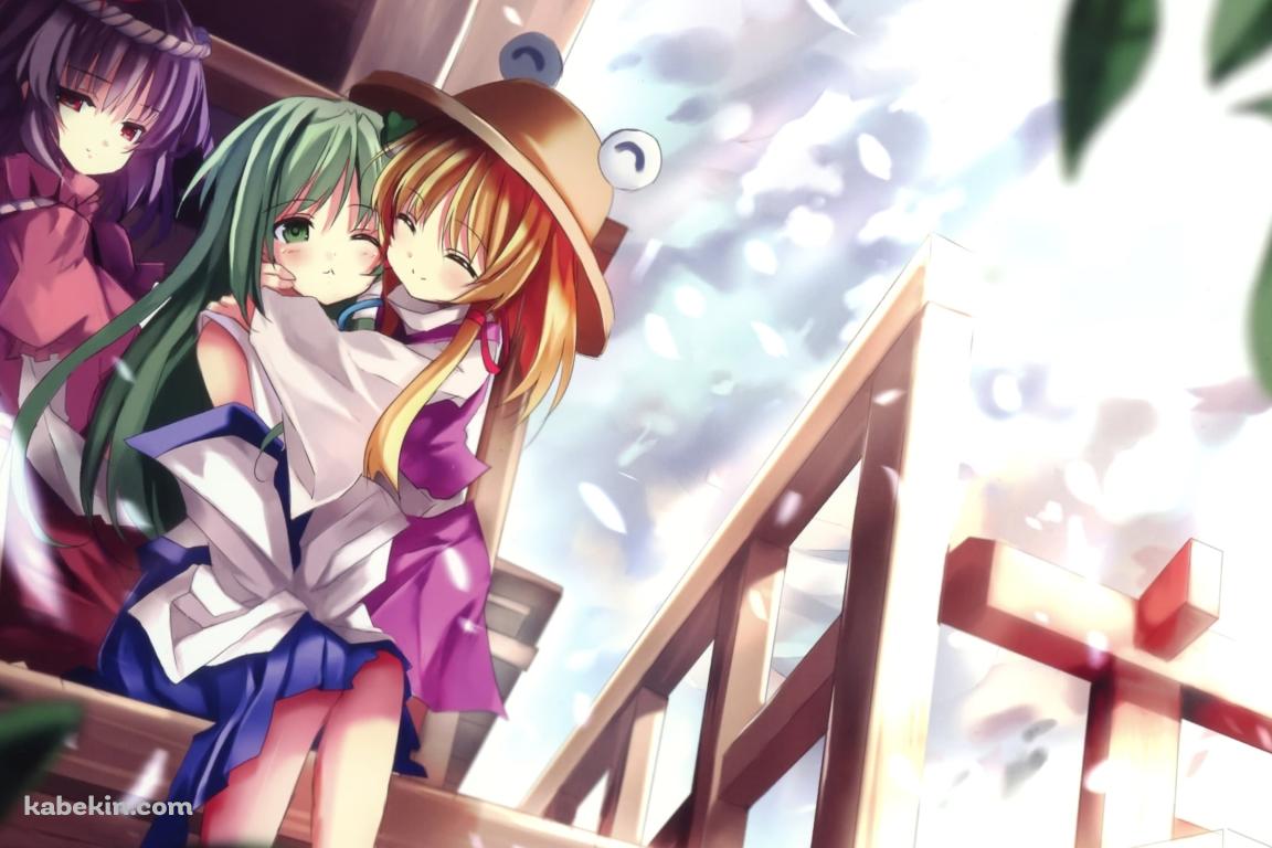 境内でじゃれあう東風谷早苗、洩矢諏訪子、八坂神奈子 / 東方の壁紙(1152px x 768px) 高画質 PC・デスクトップ用
