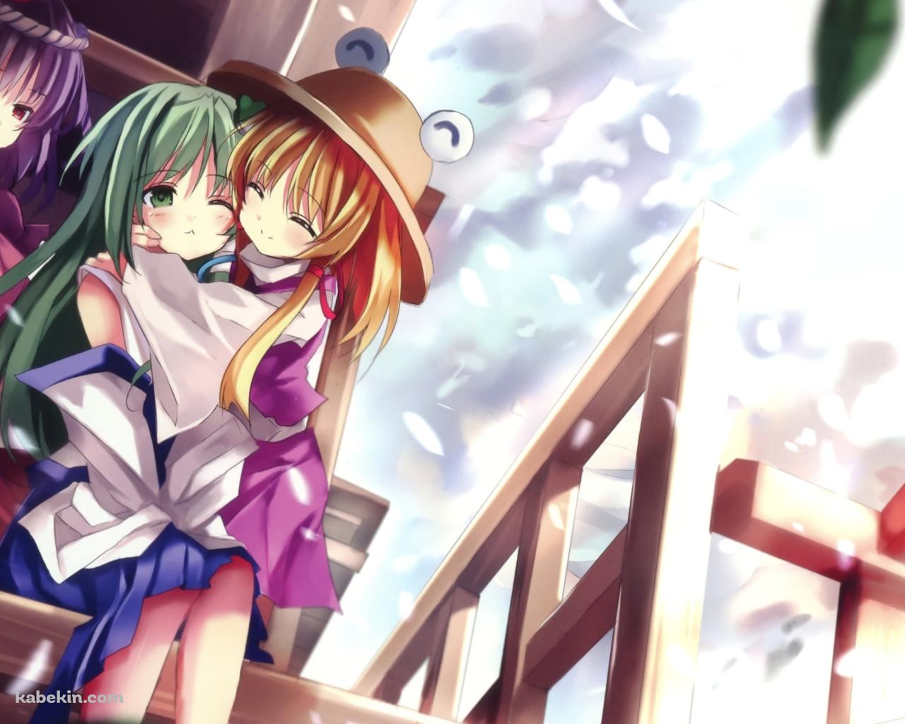 境内でじゃれあう東風谷早苗、洩矢諏訪子、八坂神奈子 / 東方の壁紙(1280px x 1024px) 高画質 PC・デスクトップ用