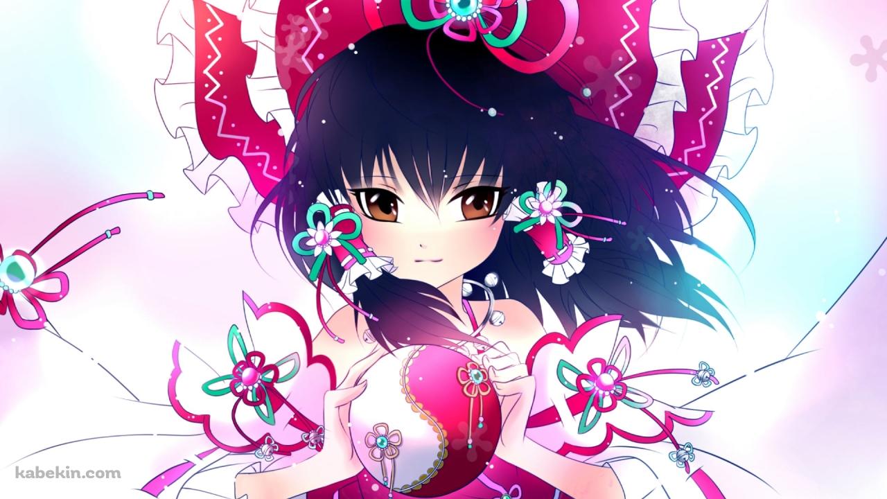 ピンクと白の毬を持つ博麗霊夢 / 東方の壁紙(1280px x 720px) 高画質 PC・デスクトップ用