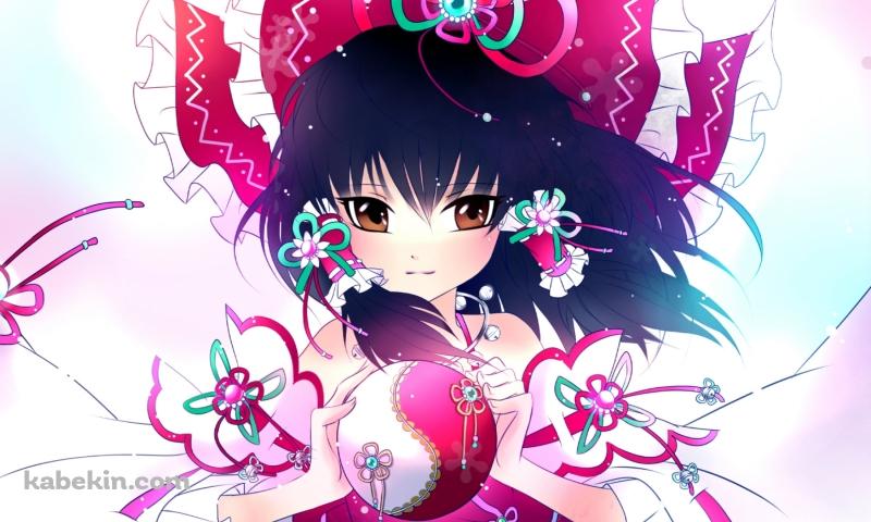 ピンクと白の毬を持つ博麗霊夢 / 東方の壁紙(800px x 480px) 高画質 PC・デスクトップ用