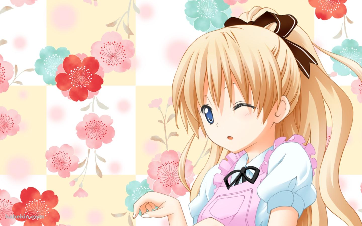 ピンクの花と梅ノ森千世 / 迷い猫オーバーラン!の壁紙(1440px x 900px) 高画質 PC・デスクトップ用