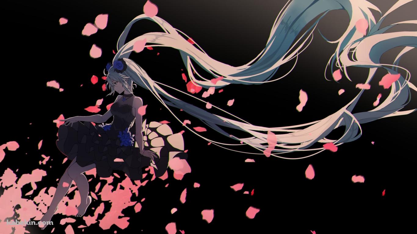ピンクの花びらと黒いドレスを着た初音ミク / ボカロの壁紙(1366px x 768px) 高画質 PC・デスクトップ用