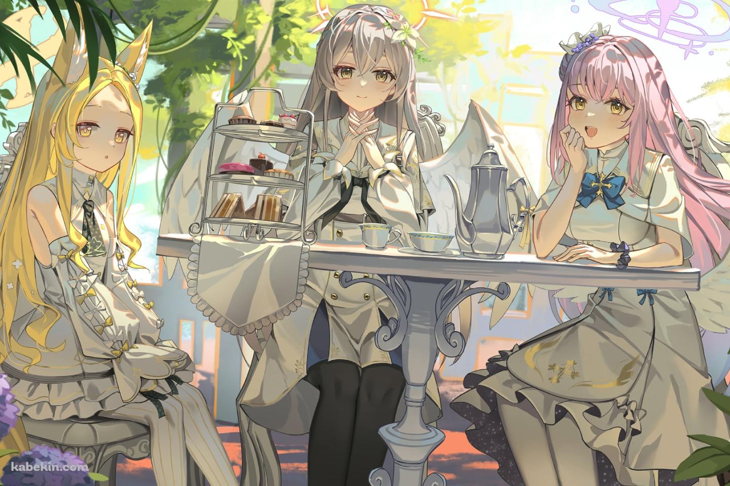 白いテーブルでお茶をする可愛い聖園ミカ / 百合園セイア / 桐藤ナギサ / サンドウィッチ / ブルーアーカイブの壁紙(1440px x 960px) 高画質 PC・デスクトップ用