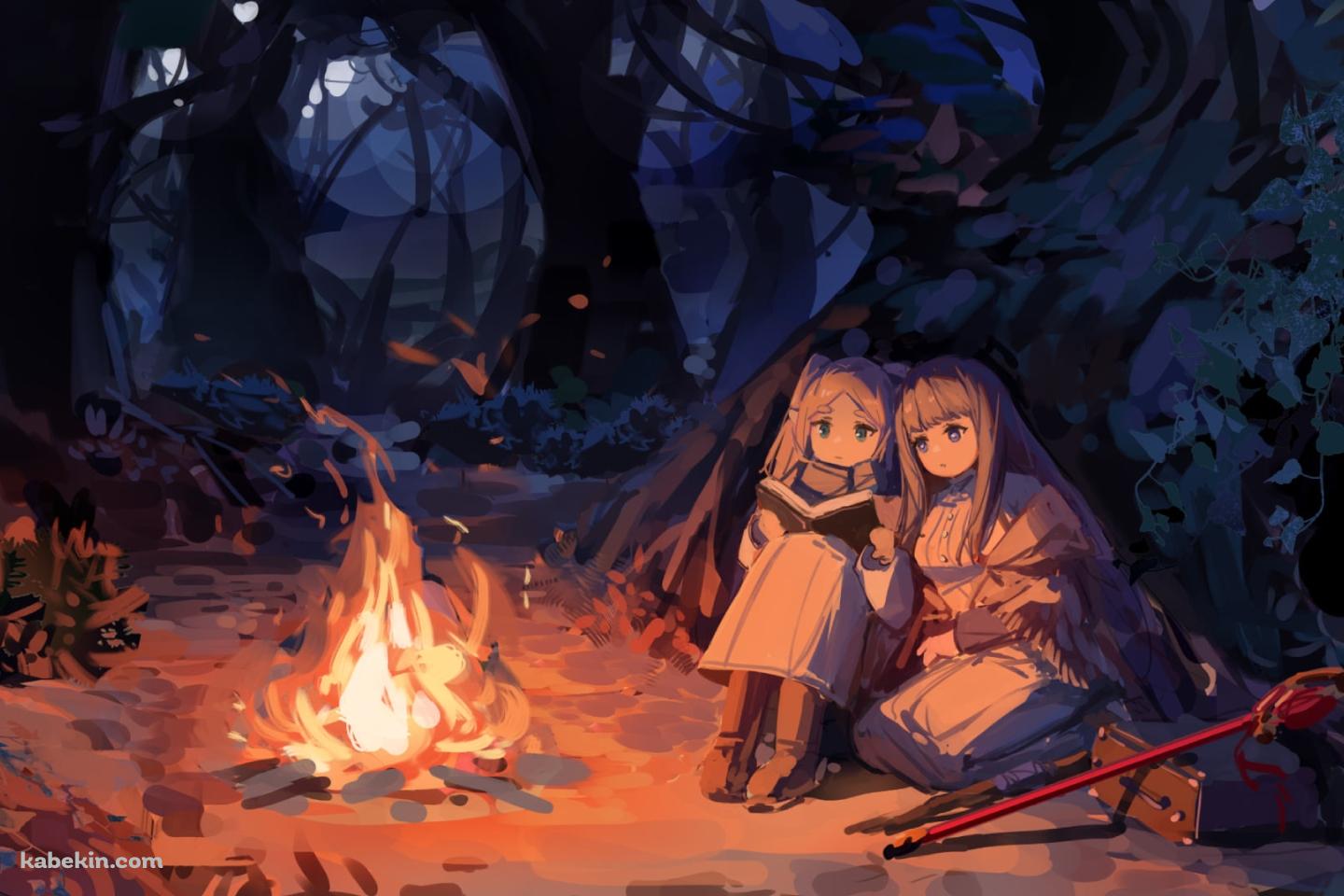 焚火の近くで魔導書を読むフリーレンとフェルン / 葬送のフリーレンの壁紙(1440px x 960px) 高画質 PC・デスクトップ用