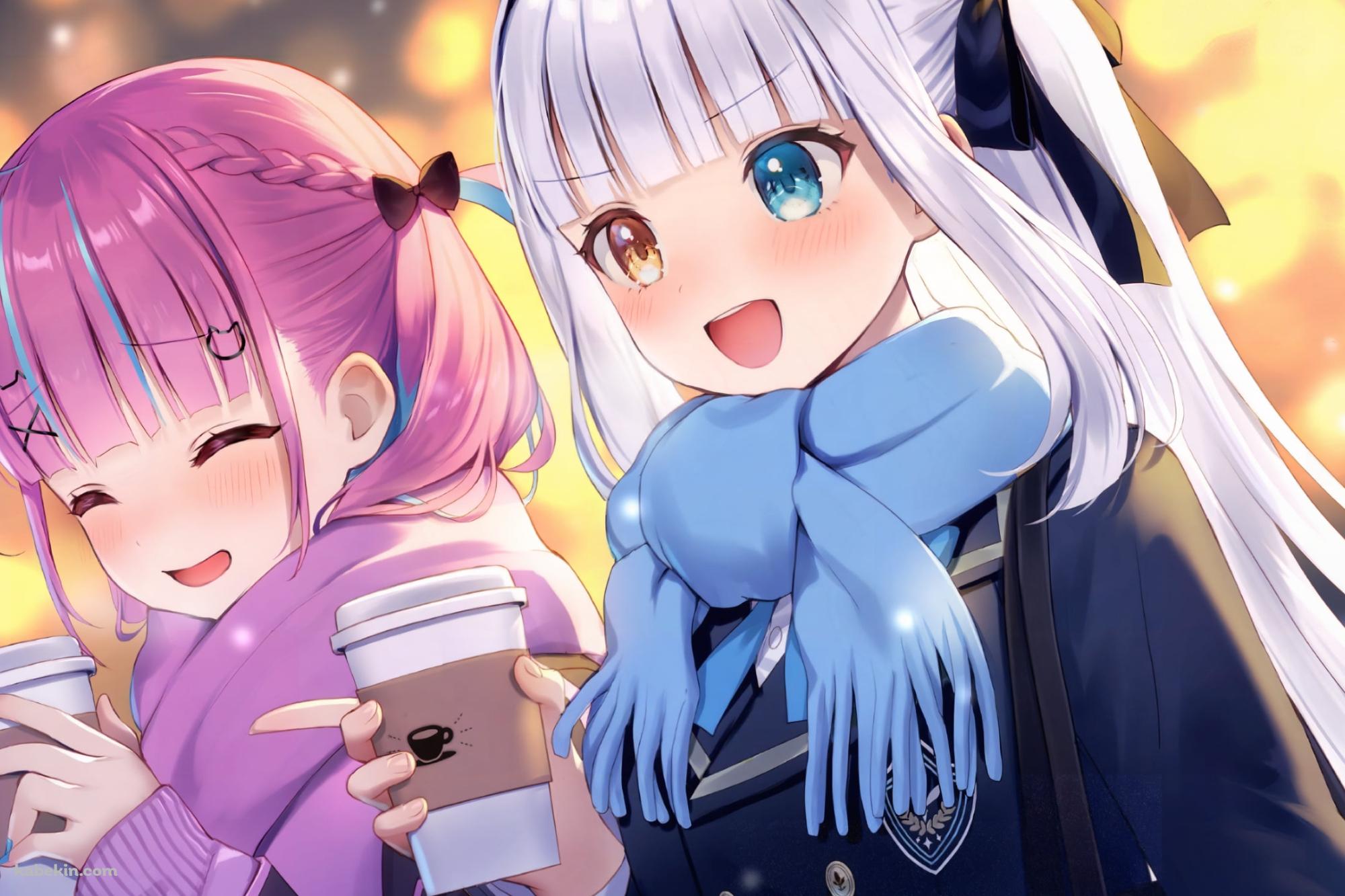 雪が降る中、コーヒーを持ちながら談笑する湊あくあと神楽めあ / ホロライブ / バーチャルYouTuber / Vtuberの壁紙(2000px x 1333px) 高画質 PC・デスクトップ用