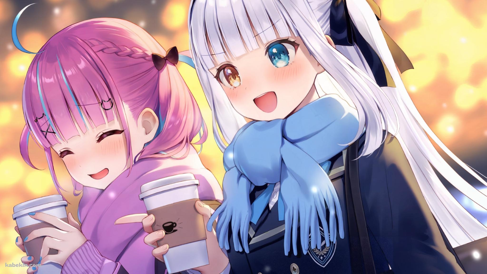 雪が降る中、コーヒーを持ちながら談笑する湊あくあと神楽めあ / ホロライブ / バーチャルYouTuber / Vtuberの壁紙(2048px x 1152px) 高画質 PC・デスクトップ用