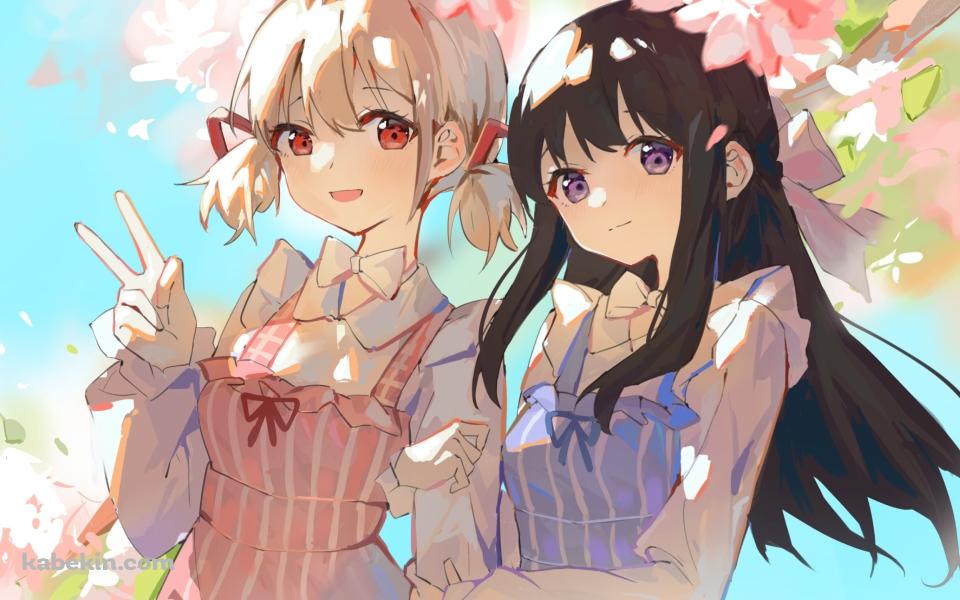 桜の花と腕を組む錦木千束と井ノ上たきな / リコリス・リコイルの壁紙(960px x 600px) 高画質 PC・デスクトップ用