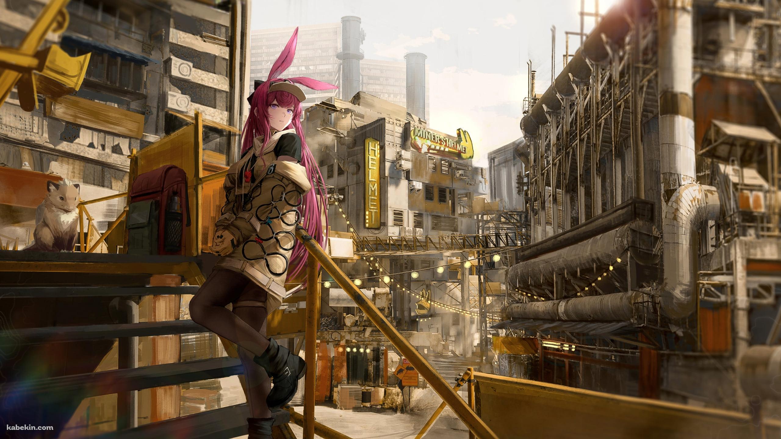 古びた灰色の建物とピンクの兎耳・髪色のレイ / アークナイツの壁紙(2560px x 1440px) 高画質 PC・デスクトップ用