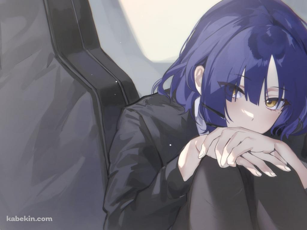 体育座りの山田リョウ / 黒いギターケース / ぼっち・ざ・ろっく!の壁紙(1024px x 768px) 高画質 PC・デスクトップ用