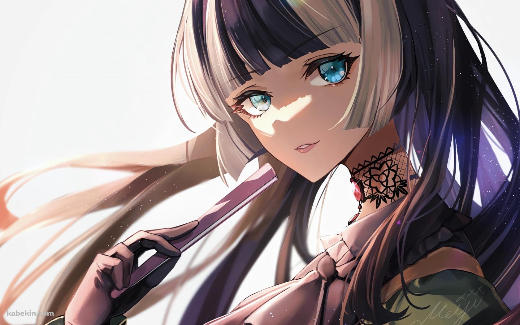 扇子を持ちこちらを見つめる儒烏風亭らでん / ホロライブ / バーチャルYouTuber / Vtuberの壁紙(1680px x 1050px) 高画質 PC・デスクトップ用