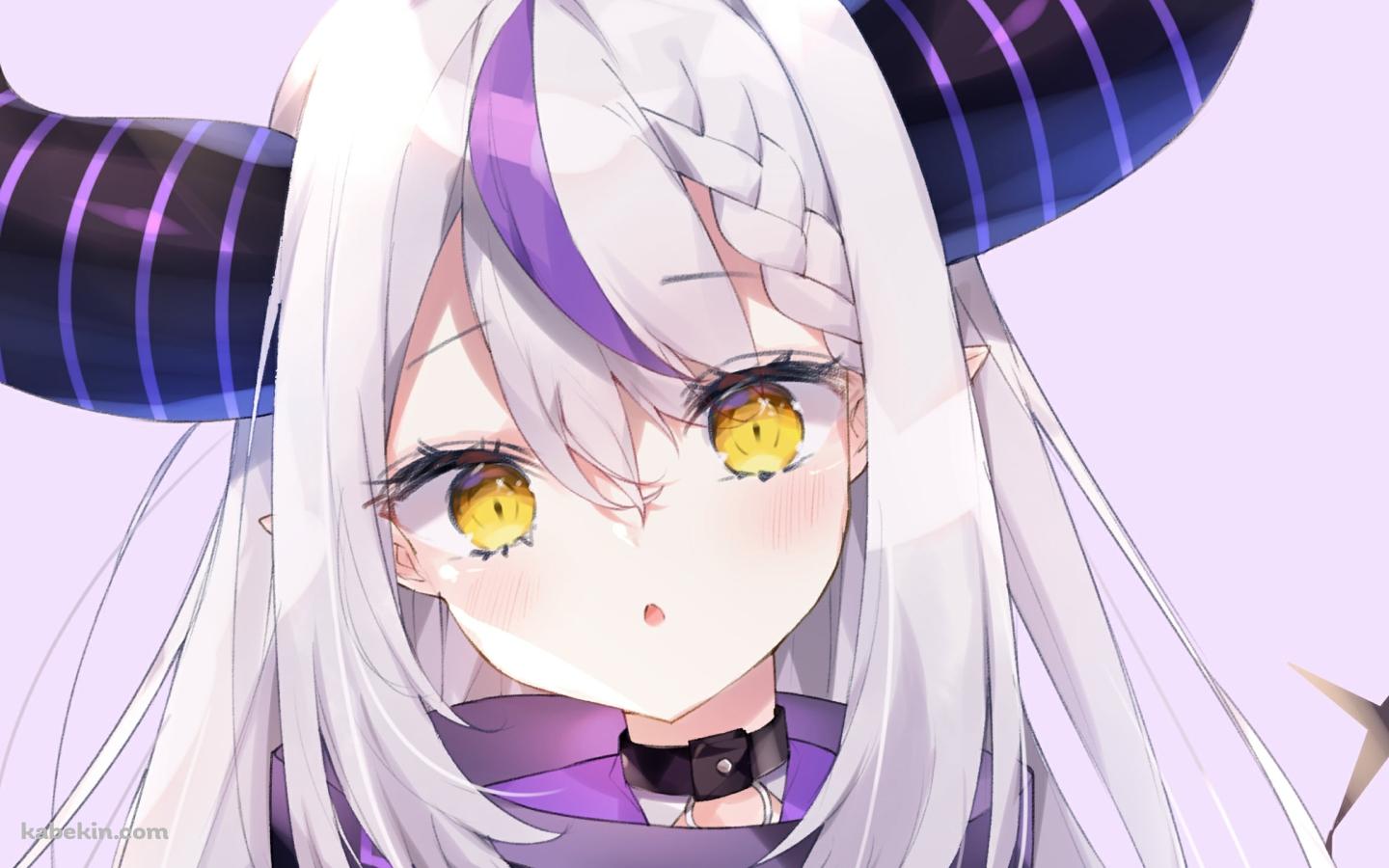 黄色い瞳でこちらを見つめるラプラス・ダークネス / La+ Darkness / ホロライブ / バーチャルYouTuber / Vtuberの壁紙(1440px x 900px) 高画質 PC・デスクトップ用