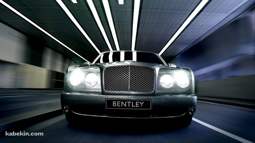 トンネル内を走行する黒のベントレー・アルナージ / Bentley Arnageの壁紙(1024px x 576px) 高画質 PC・デスクトップ用