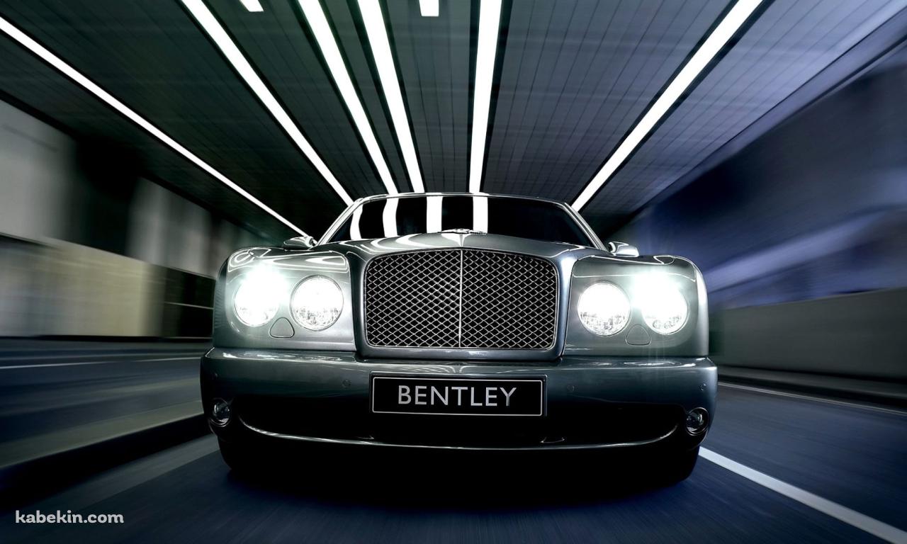トンネル内を走行する黒のベントレー・アルナージ / Bentley Arnageの壁紙(1280px x 768px) 高画質 PC・デスクトップ用