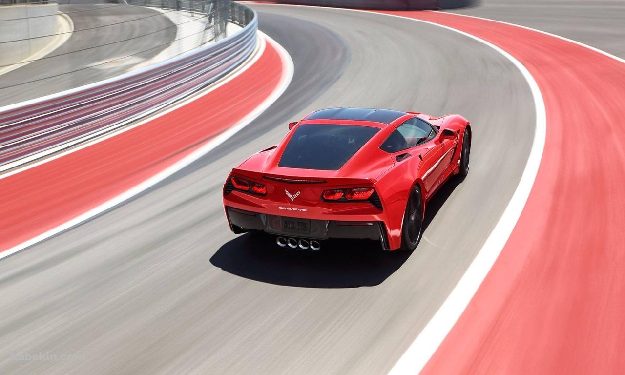 疾走する赤いシボレー コルベット / かっこいい / Red Chevrolet Corvetteの壁紙(1280px x 768px) 高画質 PC・デスクトップ用