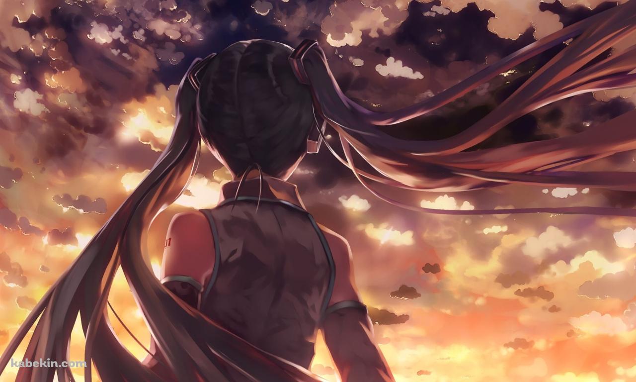 夕暮れの空を見つめる初音ミクの後ろ姿 / ボーカロイドの壁紙(1280px x 768px) 高画質 PC・デスクトップ用