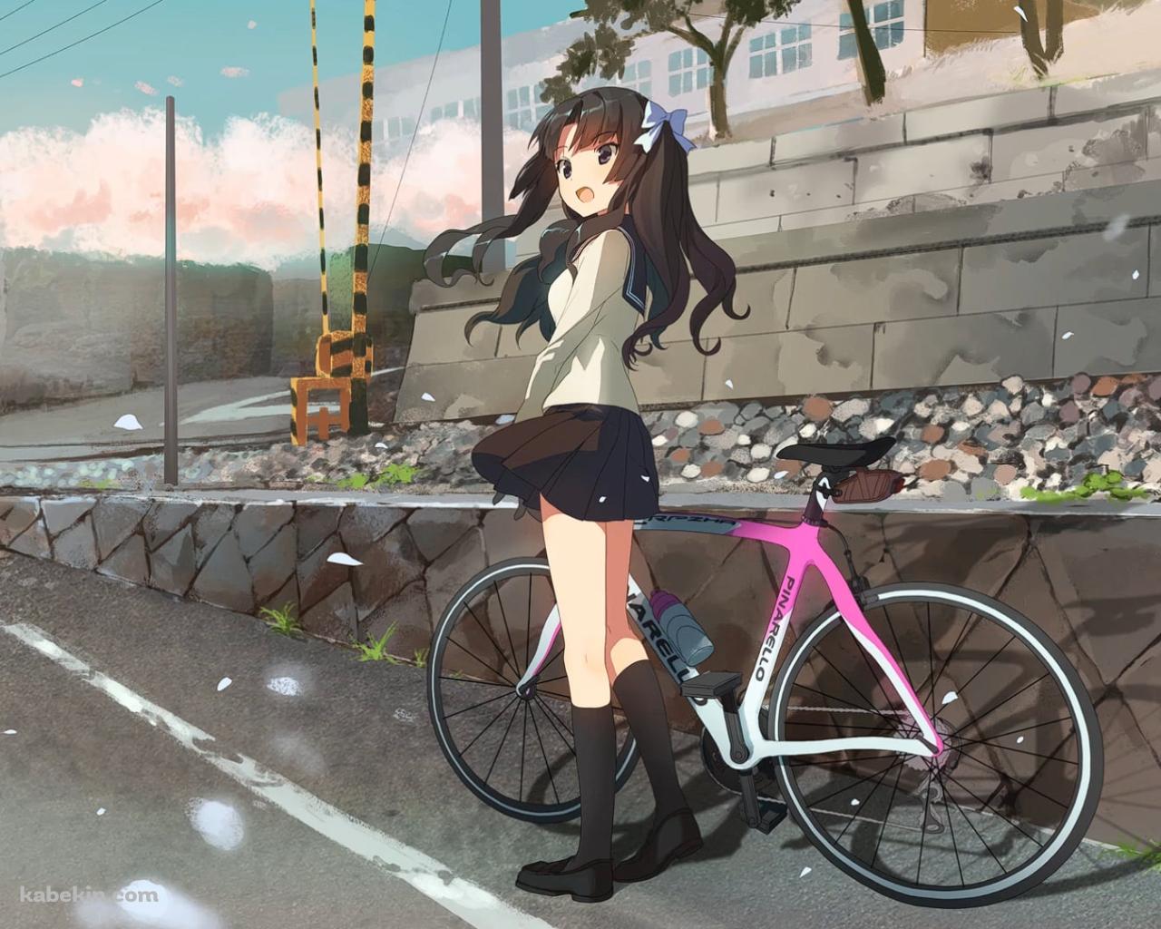 ピンク・白の自転車と神倉 冬音 / 踏切 / 南鎌倉高校女子自転車部の壁紙(1280px x 1024px) 高画質 PC・デスクトップ用