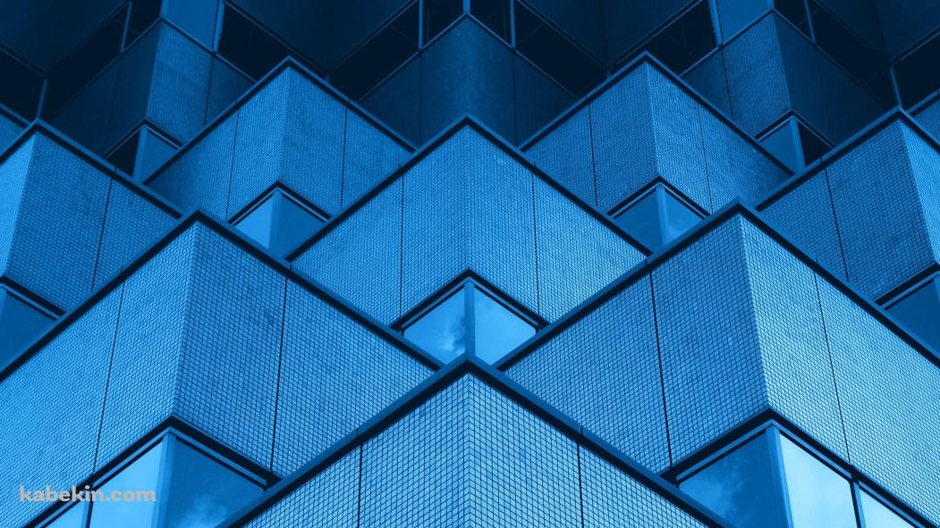 青い四角い建物 / Blue square buildingの壁紙(1051px x 591px) 高画質 PC・デスクトップ用