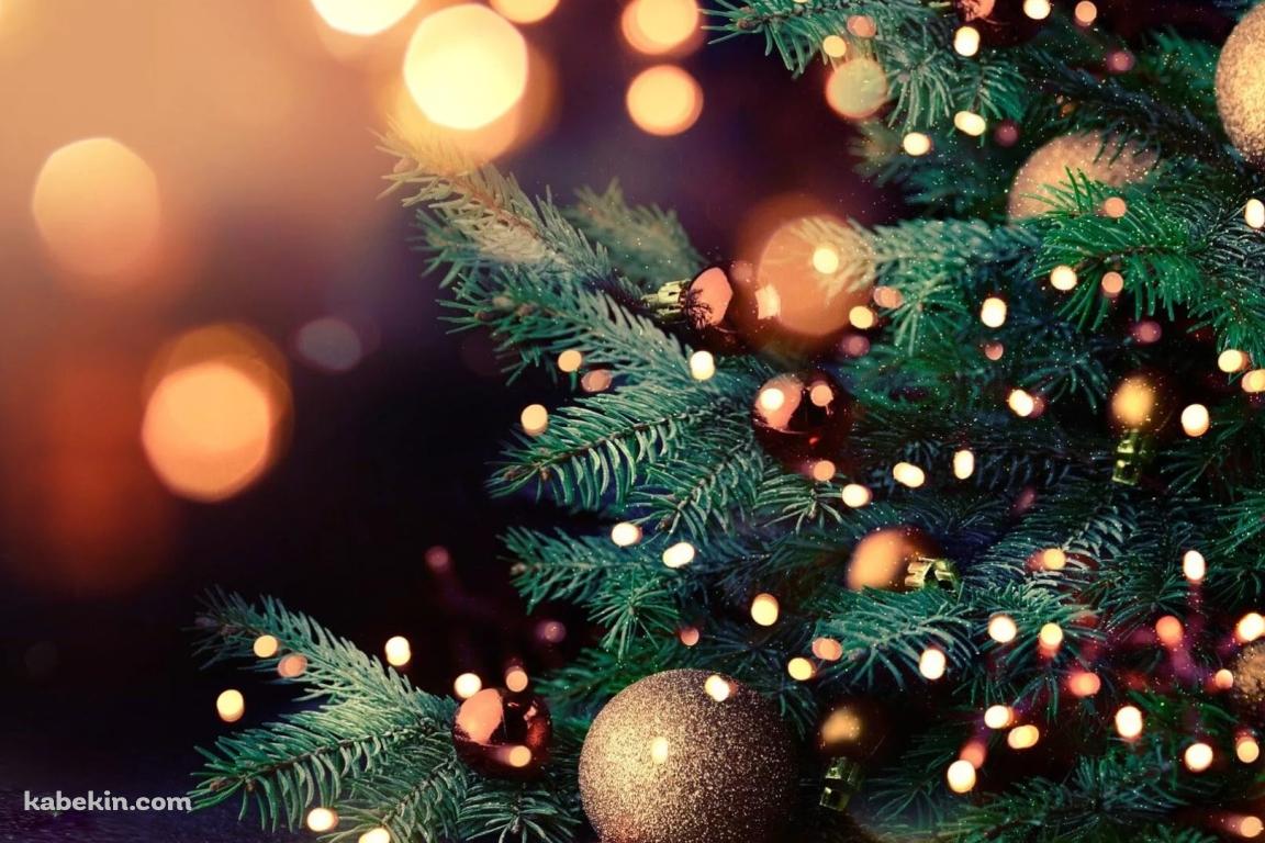 キラキラのクリスマスツリー / 飾り / オーナメント / ピンボケの壁紙(1152px x 768px) 高画質 PC・デスクトップ用